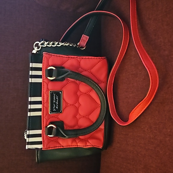 Betsey Johnson Mini Black Red Hearts Purse - Picture 1 of 6
